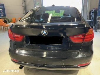 BMW Seria 3 320d Aut. Sport Line - 2