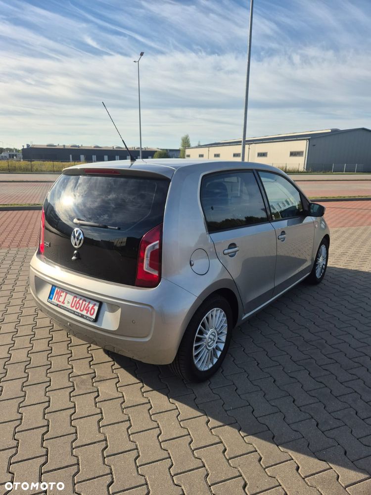 Volkswagen up! - 4