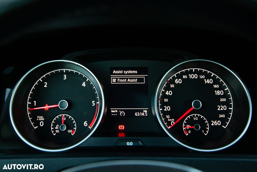 Volkswagen Golf - 18