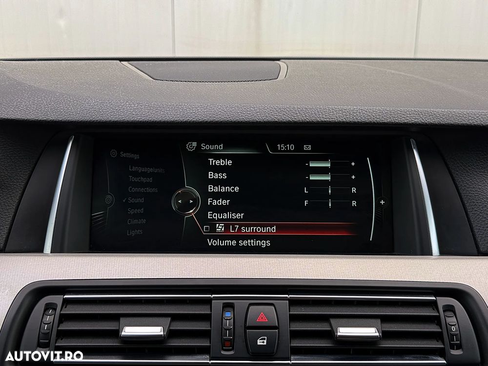 BMW Seria 5 535d xDrive Touring Sport-Aut. - 25