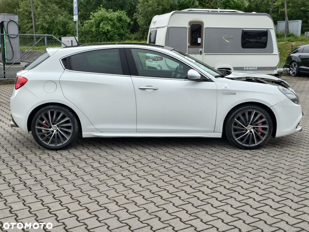 Alfa Romeo Giulietta - 8