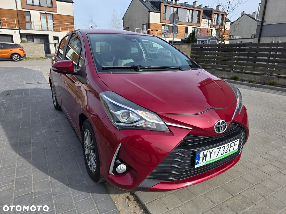 Toyota Yaris 1.5 Premium - 1