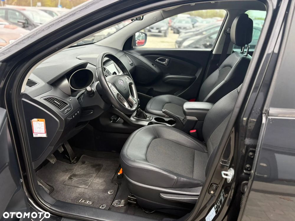 Hyundai ix35 1.6 2WD blue Style - 14