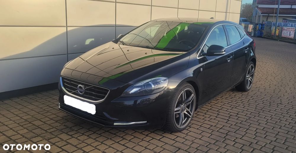 Volvo V40 D2 Drive-E Ocean Race - 1