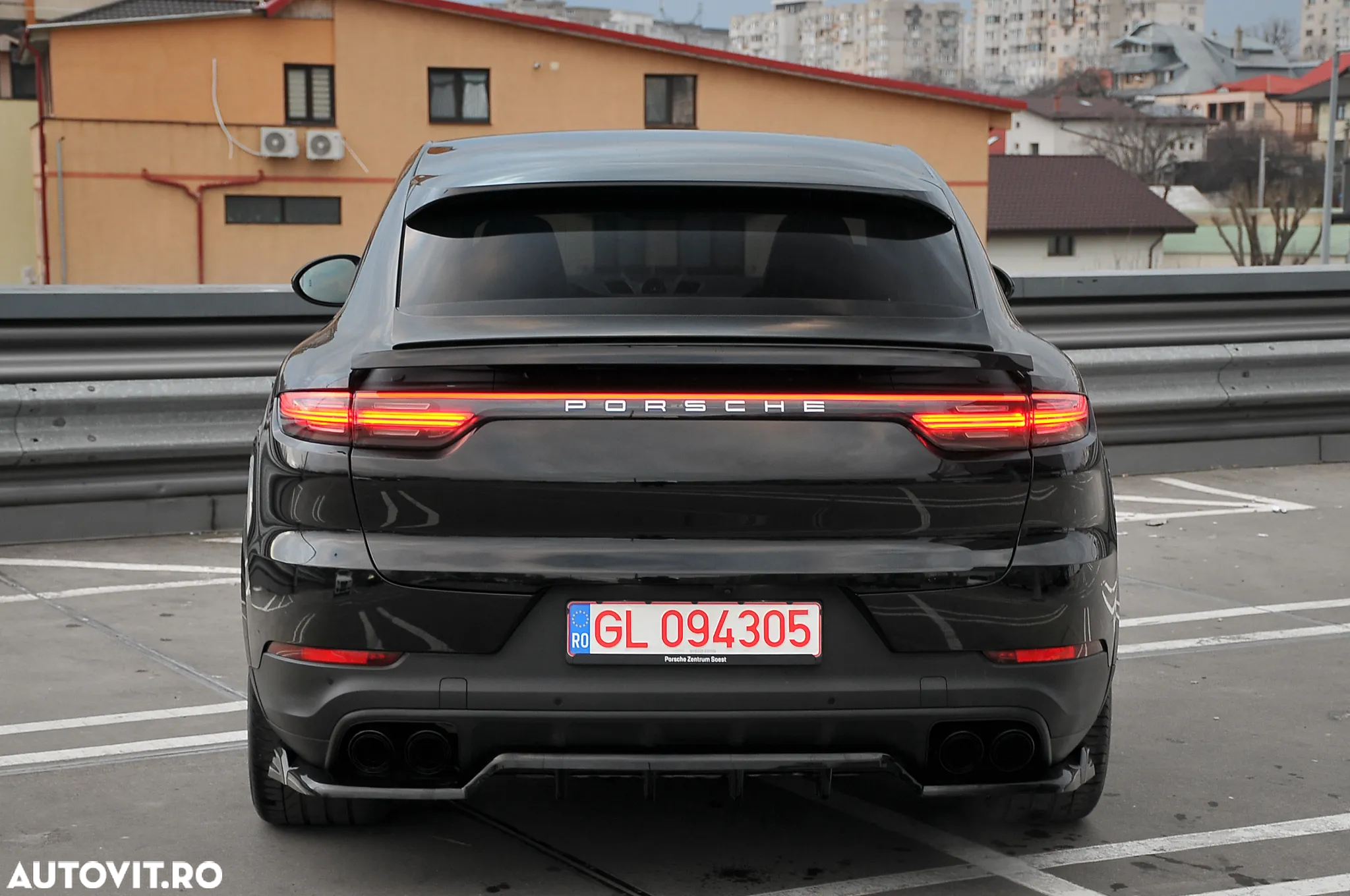 Porsche Cayenne Coupe Tiptronic S Platinum Edition - 12
