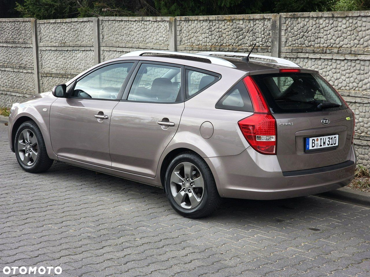 Kia Ceed - 6