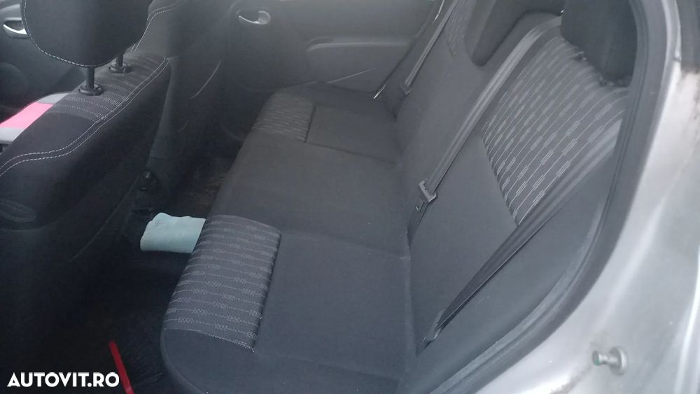 Dacia Logan - 5