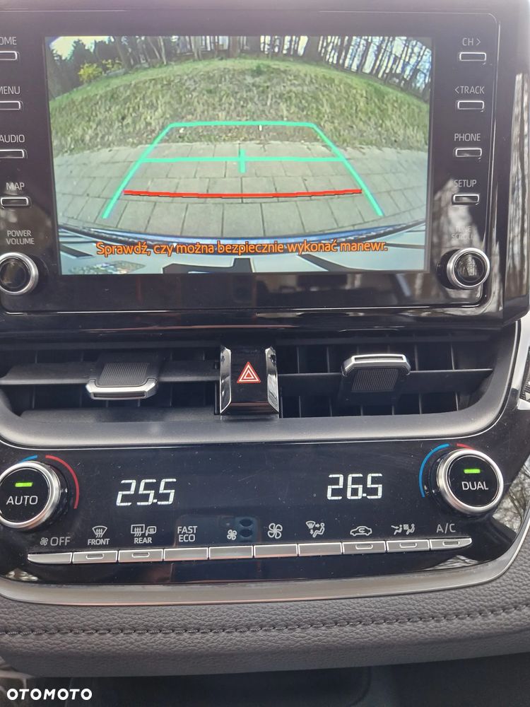 Toyota Corolla 1.8 Hybrid Comfort - 24