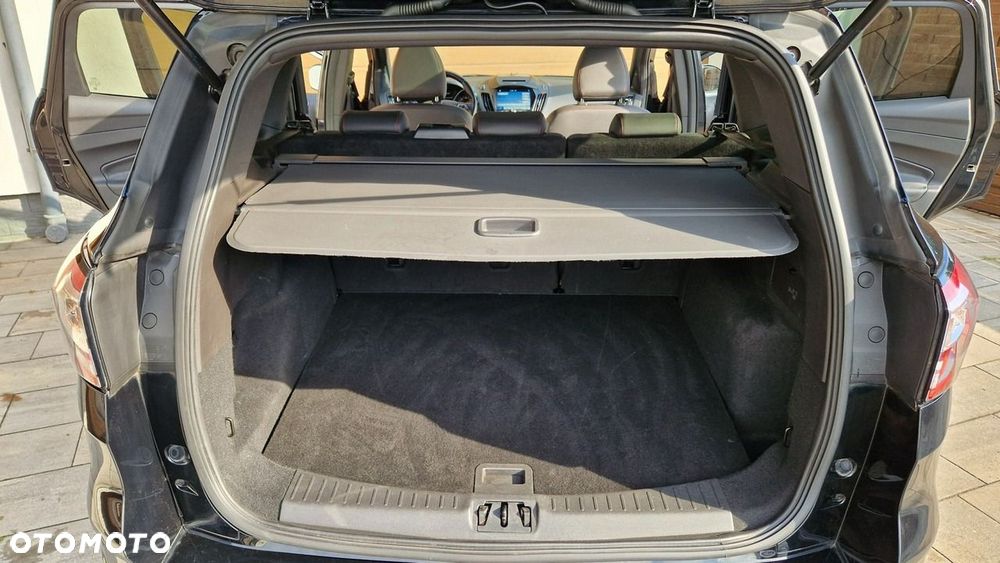 Ford Kuga - 11