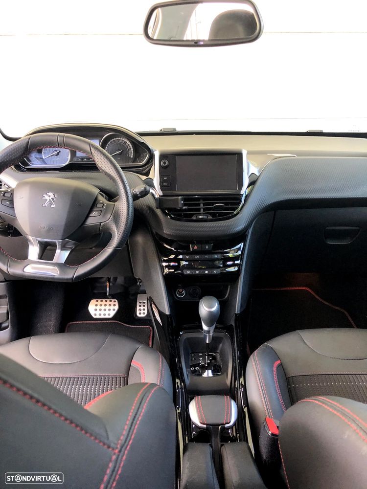 Peugeot 2008 1.2 PureTech GT Line EAT6 - 9