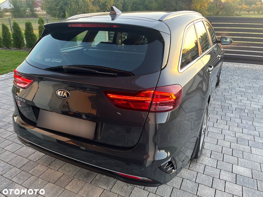 Kia Ceed - 29