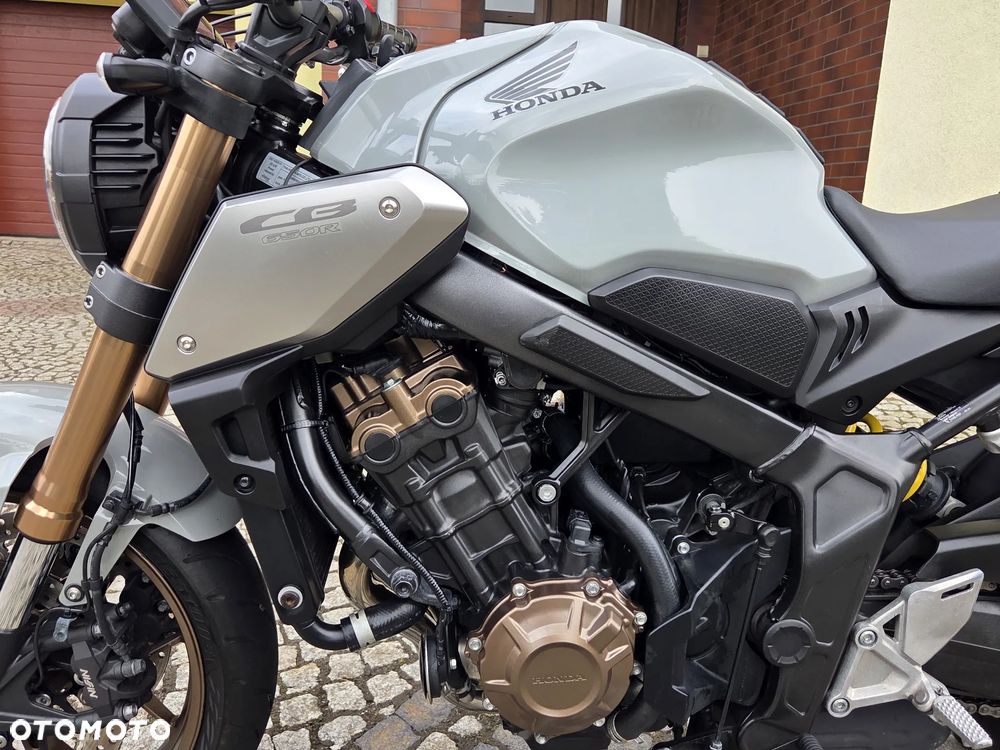 Honda CB - 38