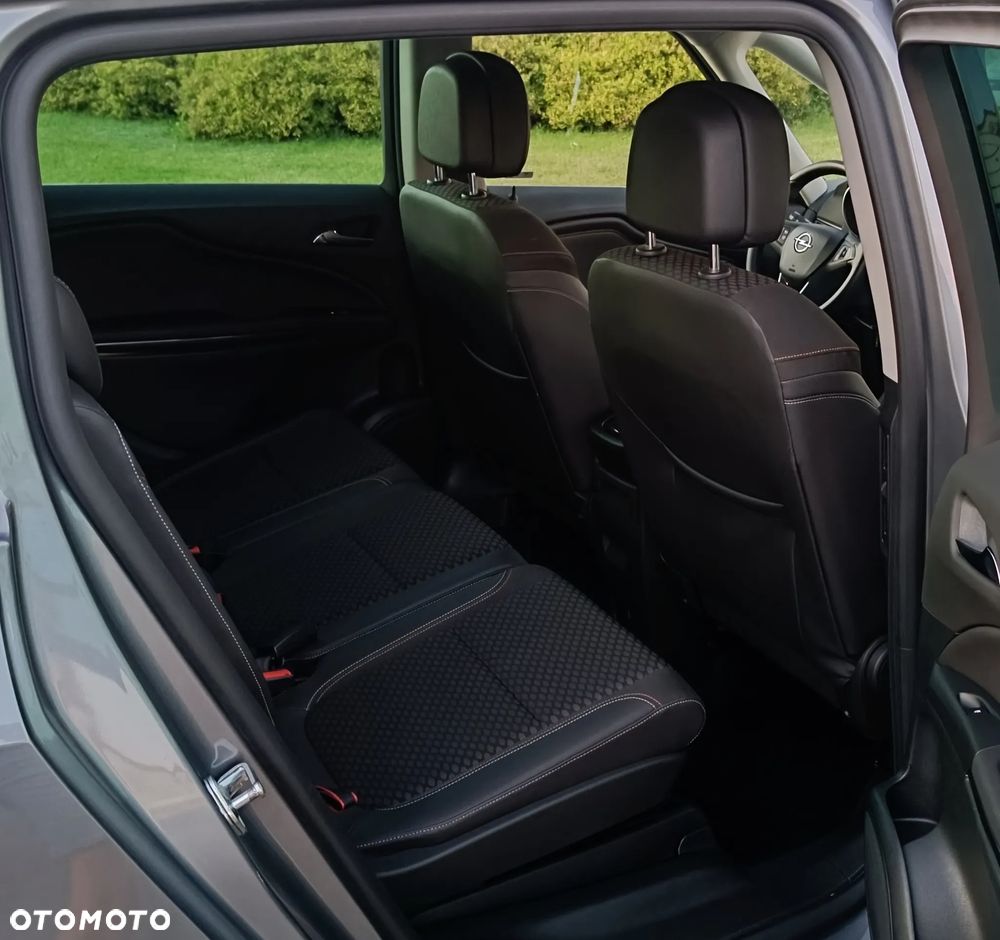 Opel Zafira Tourer 2.0 CDTI Automatik Business Innovation - 24