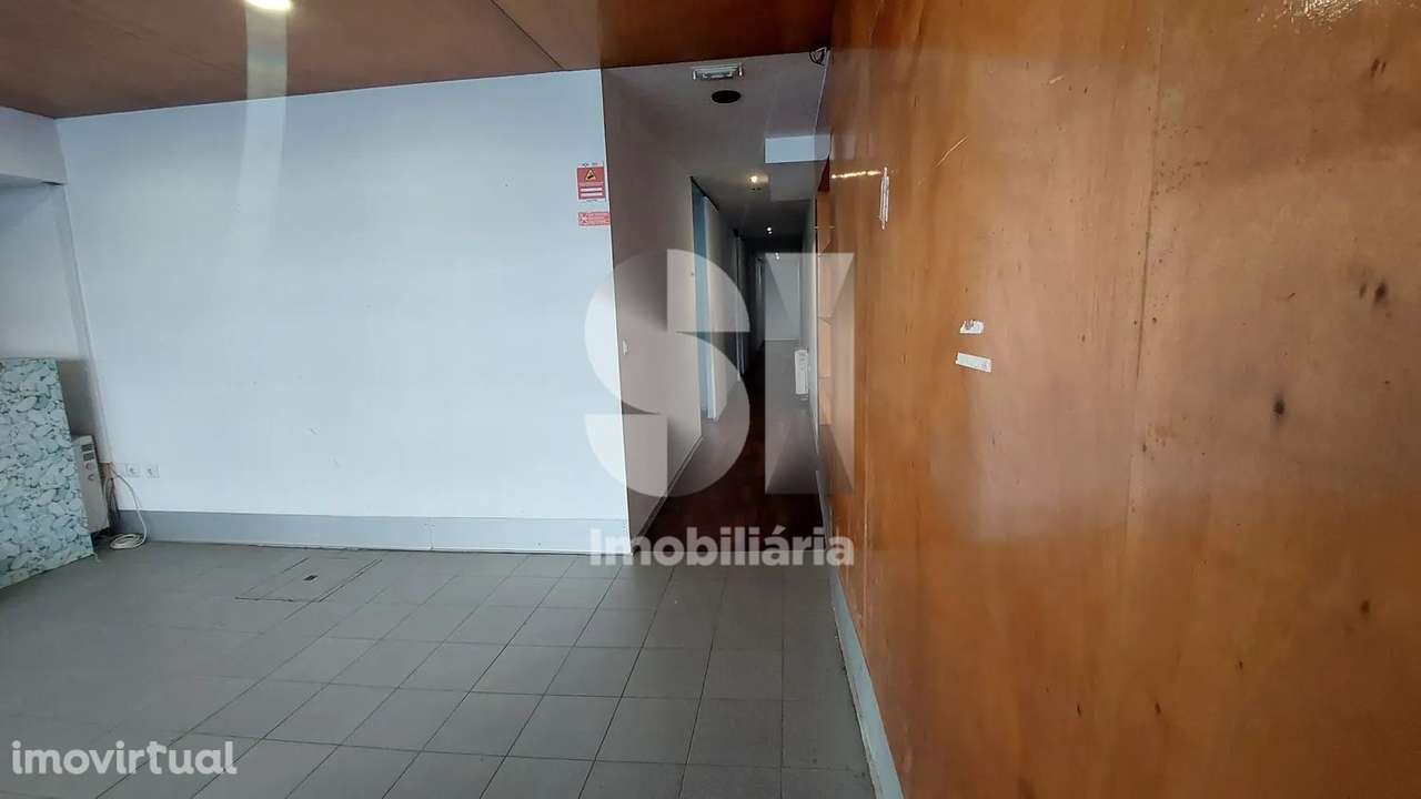 LOJA com 208m2 - CENTRO PÓVOA DE VARZIM - Grande imagem: 5/16