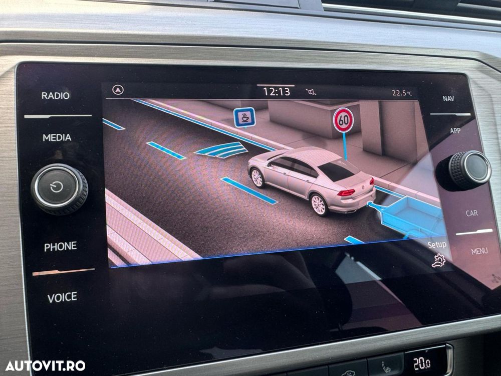 Volkswagen Passat 2.0 TDI DSG Advance - 19