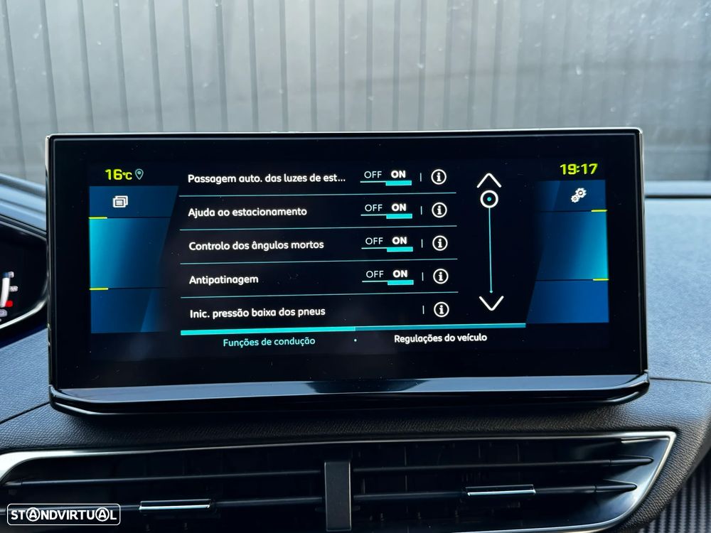 Peugeot 3008 225 e-EAT8 Allure Pack - 18