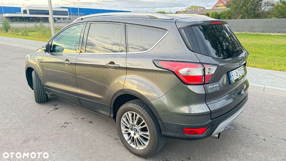 Ford Kuga - 2