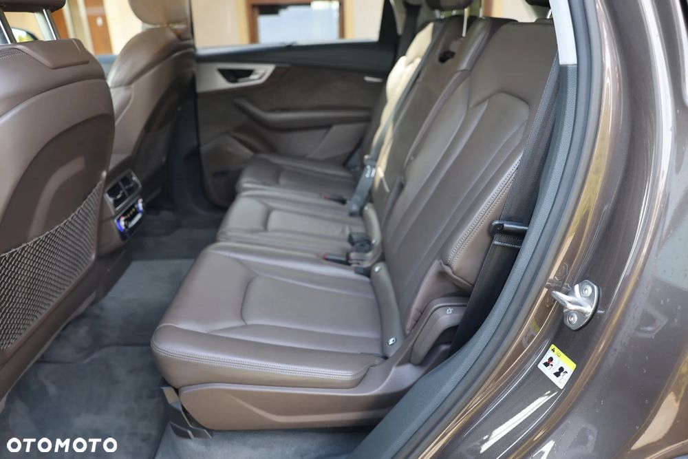 Audi Q7 - 33