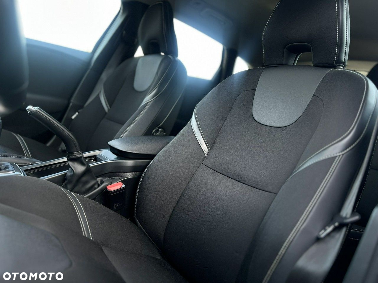 Volvo V40 D2 Drive-E Base - 34