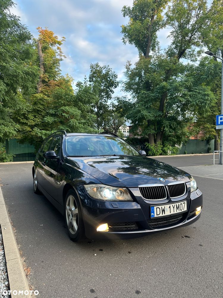 BMW Seria 3 320d - 25