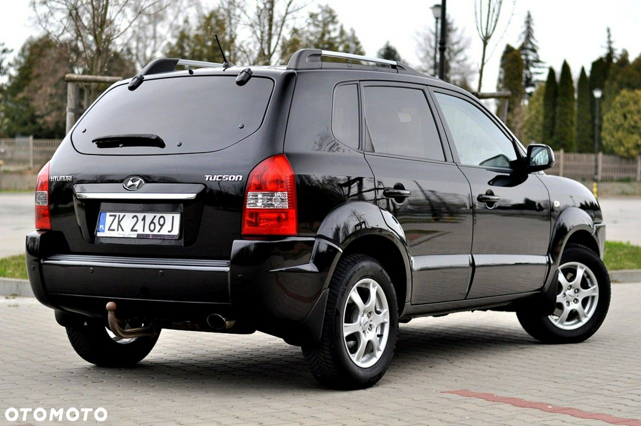 Hyundai Tucson 2.0 Active / Style - 24