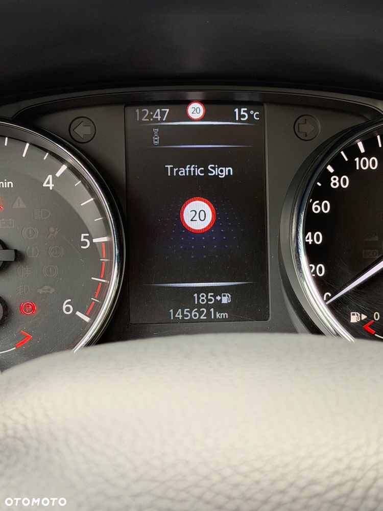 Nissan Qashqai 1.6 DCi Tekna+ - 26