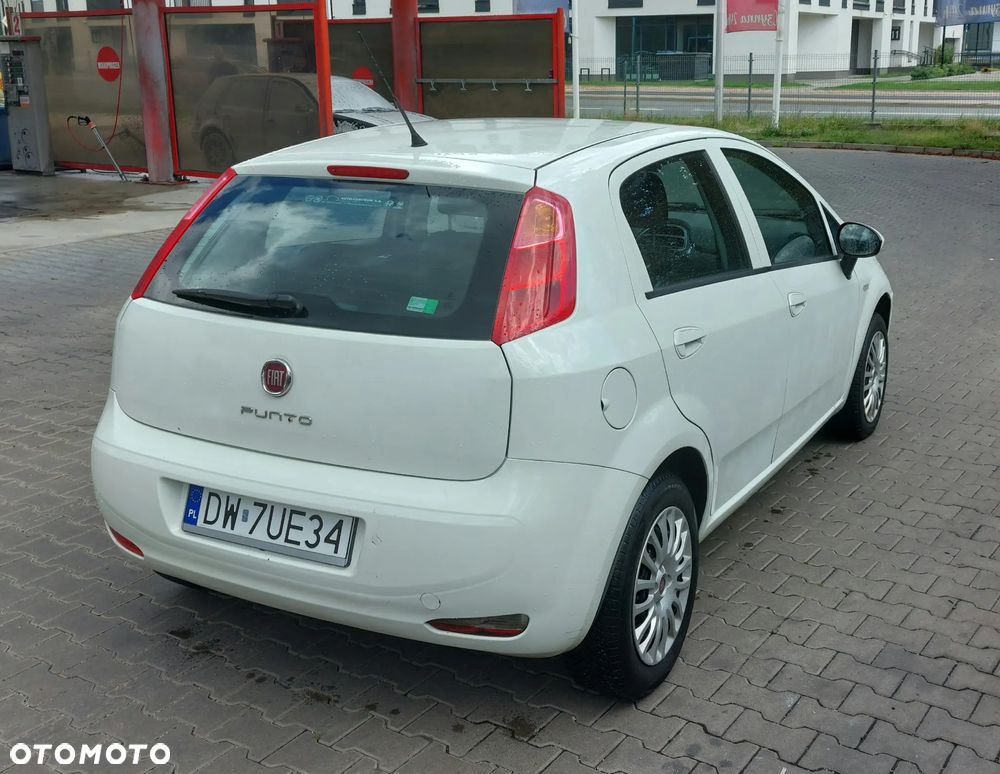 Fiat Punto 1.4 Easy S&S - 2