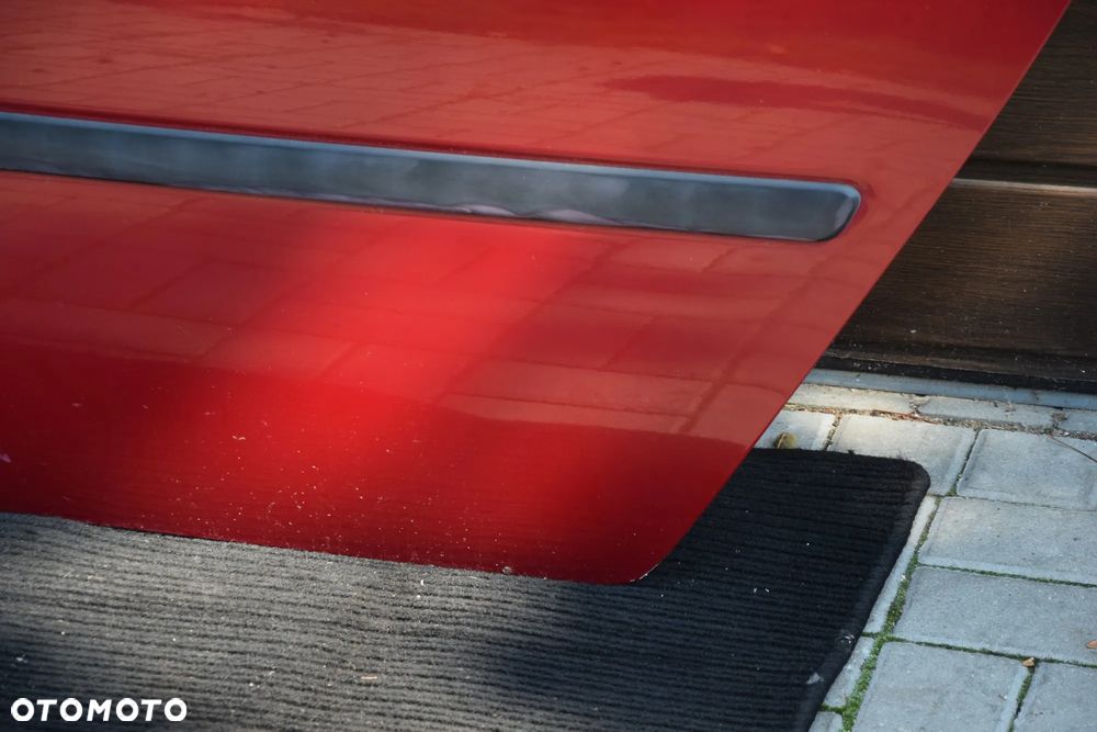 Opel Meriva A Drzwi lewy tył lewe tylne BEZ RDZY czerwone 573 - 4