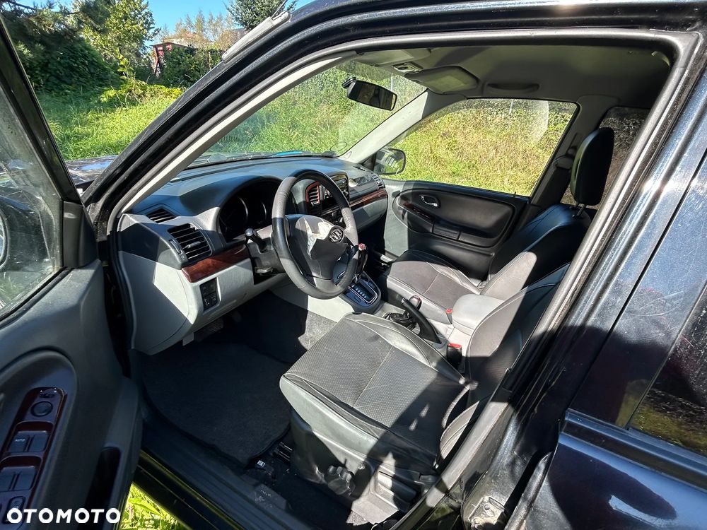 Suzuki Grand Vitara 2.5 V6 Comfort - 6