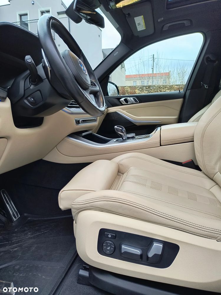 BMW X5 xDrive45e - 18