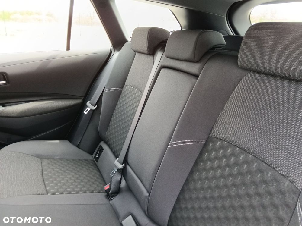 Toyota Corolla 1.8 Hybrid Comfort - 13