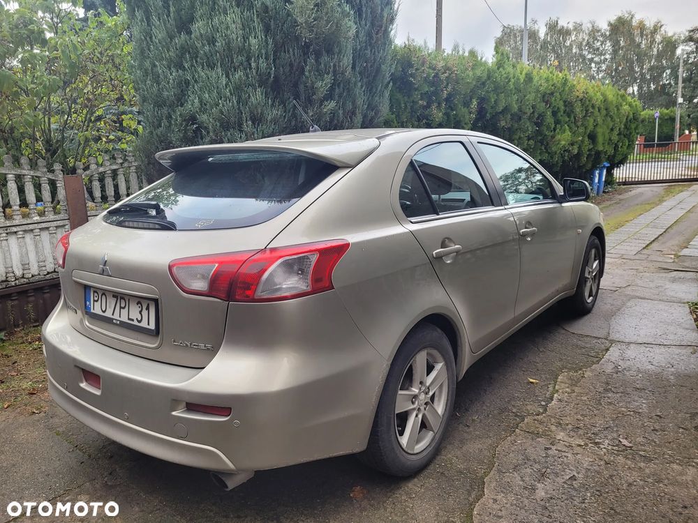 Mitsubishi Lancer 1.8 Invite - 8
