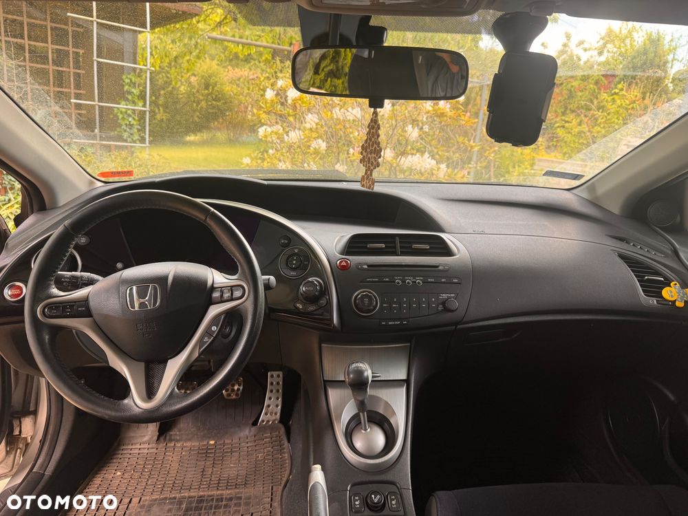 Honda Civic 1.8 Sport - 16