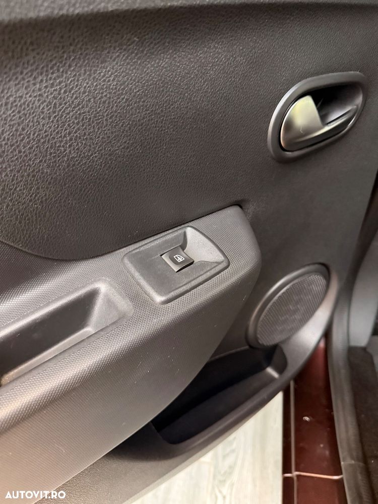 Dacia Logan 1.5 dCi Easy-R Laureate - 17