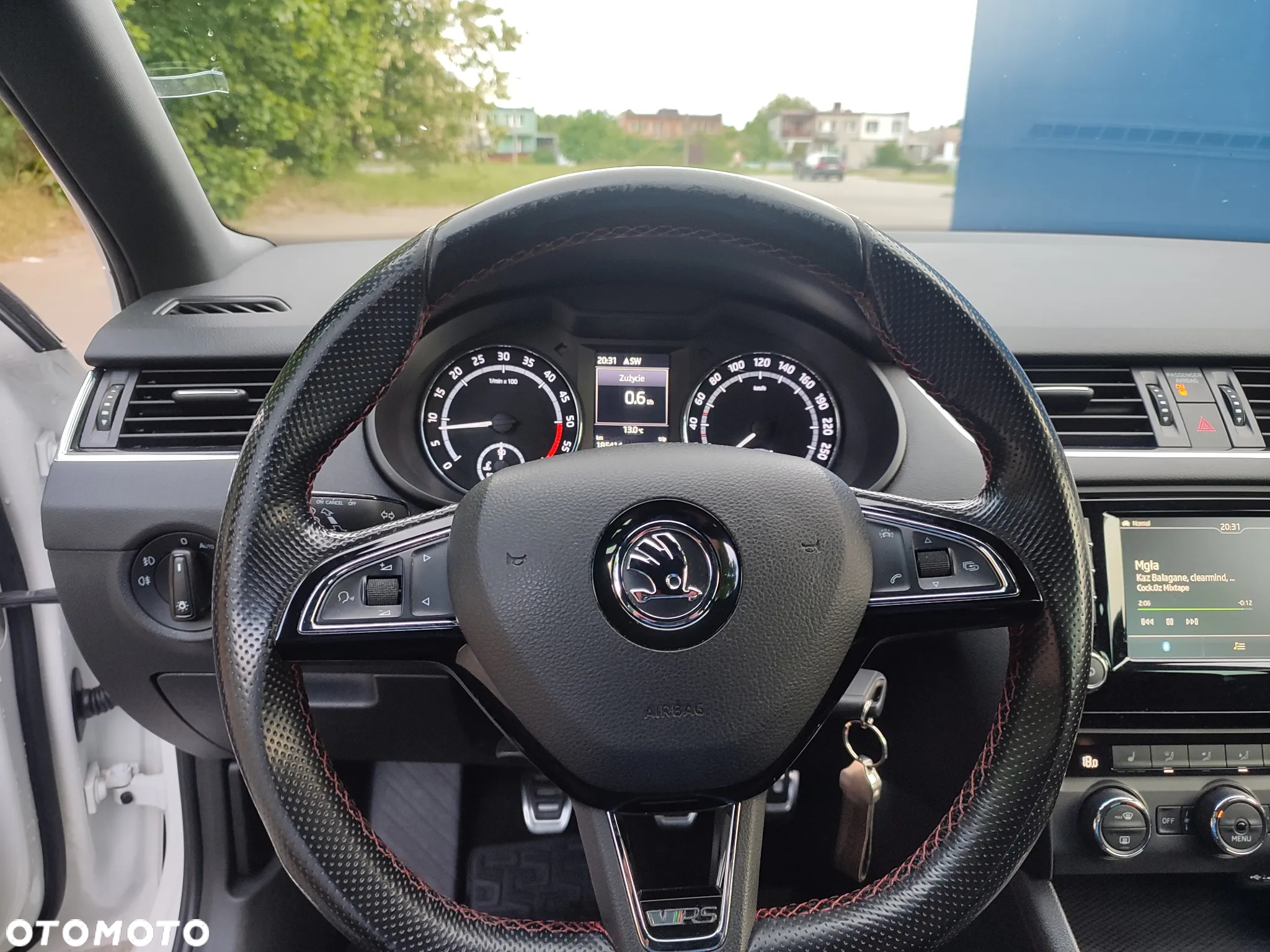 Skoda Octavia Combi 2.0 TDI RS - 18