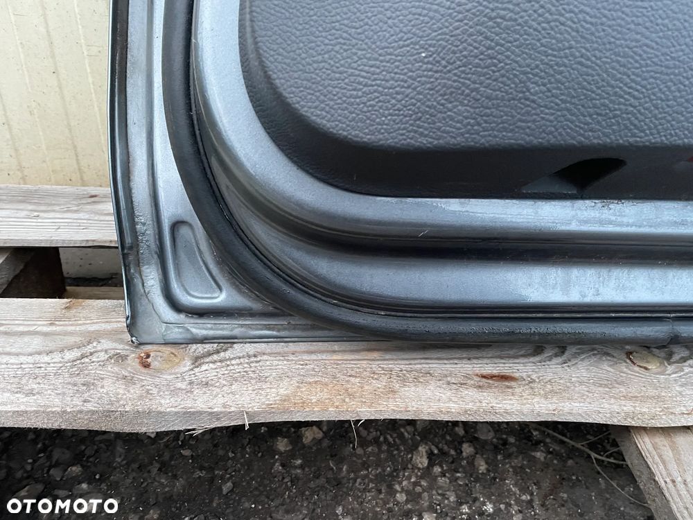 Drzwi kompletne przednie lewe i prawe do Volkswagen GOLF V/VI kombi, europa, lakier LD7X - 5