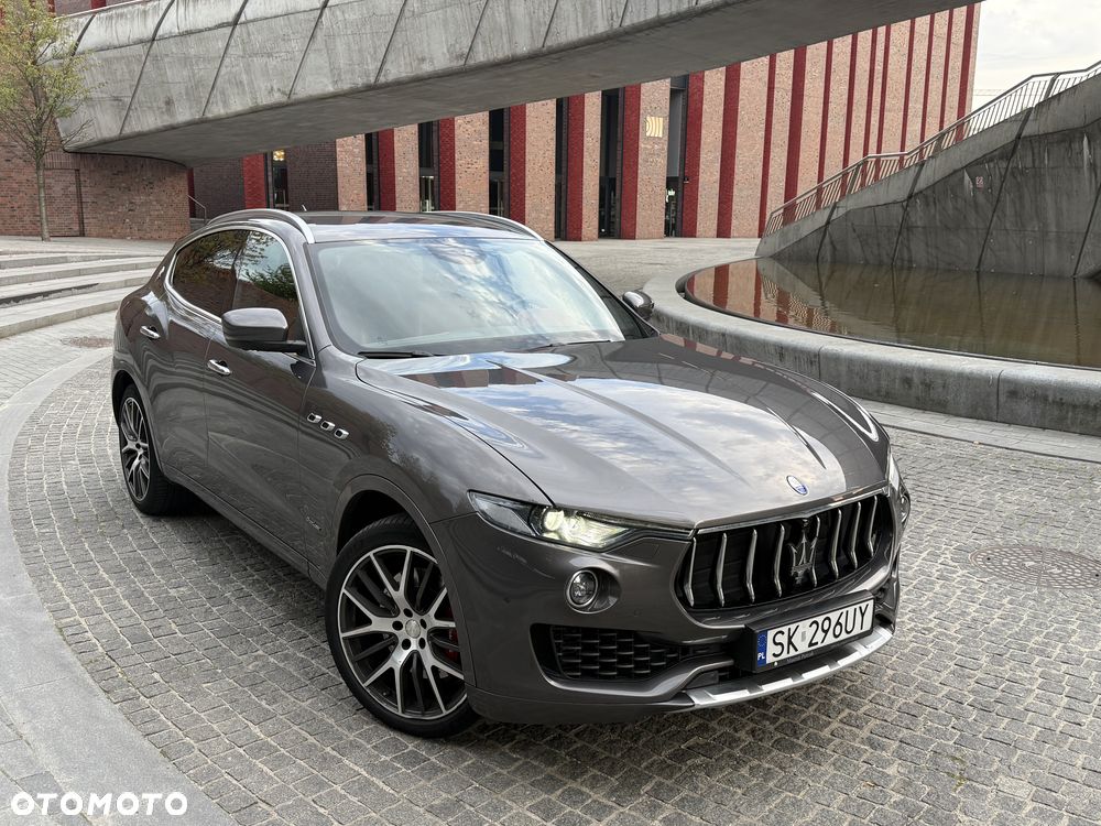 Maserati Levante S Granlusso - 27