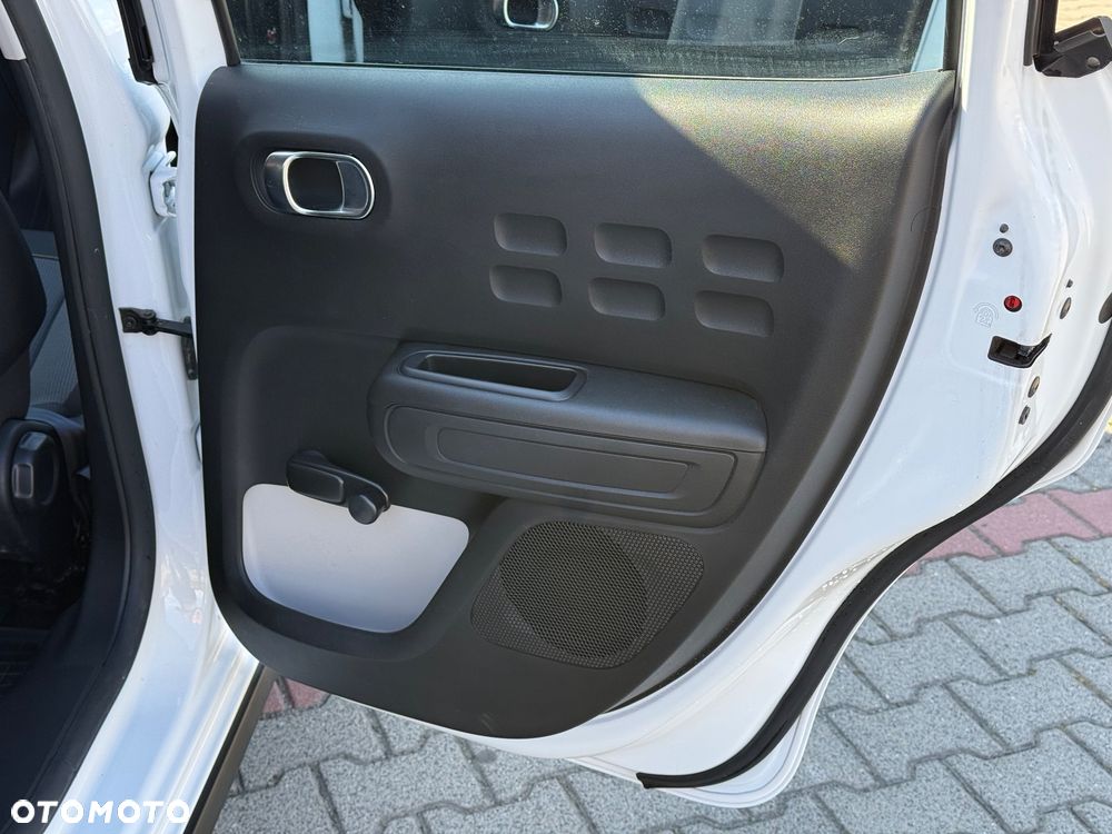 Citroën C3 Pure Tech 82 FEEL - 25