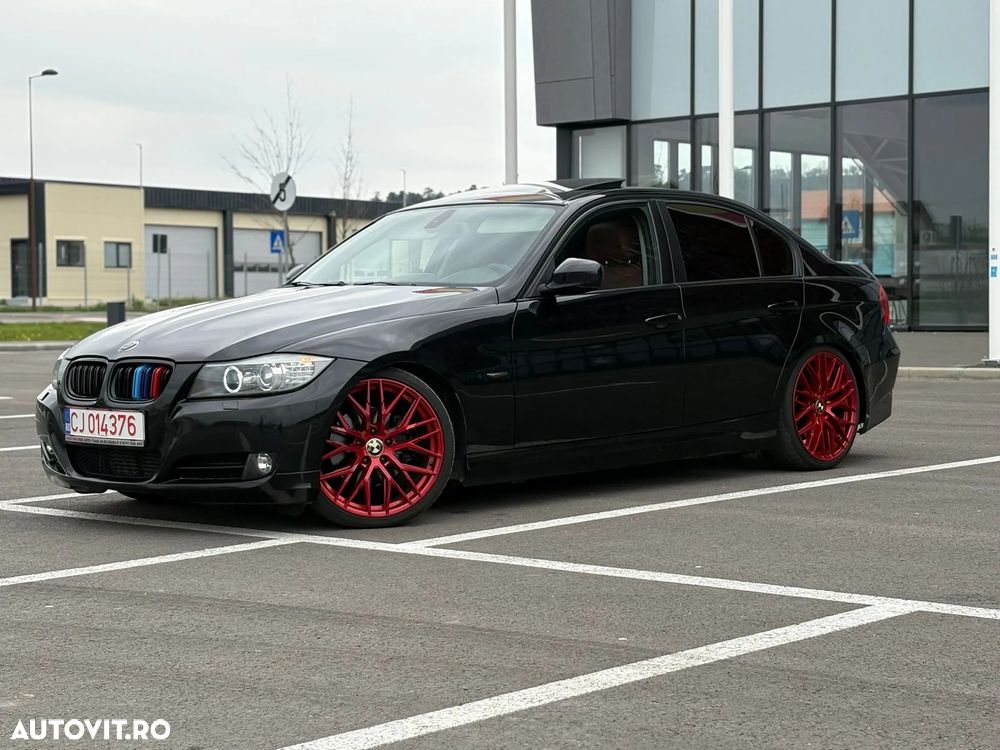 BMW Seria 3 320d DPF Efficient Dynamics Edition - 1