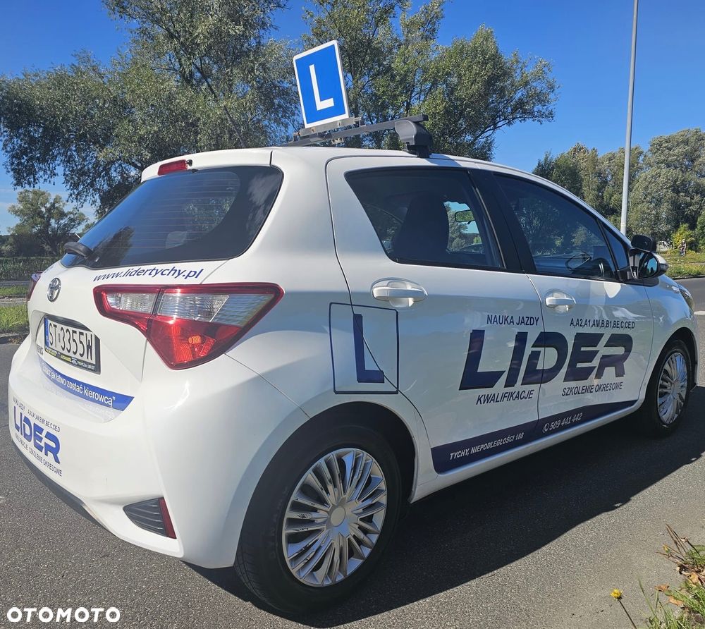 Toyota Yaris - 4