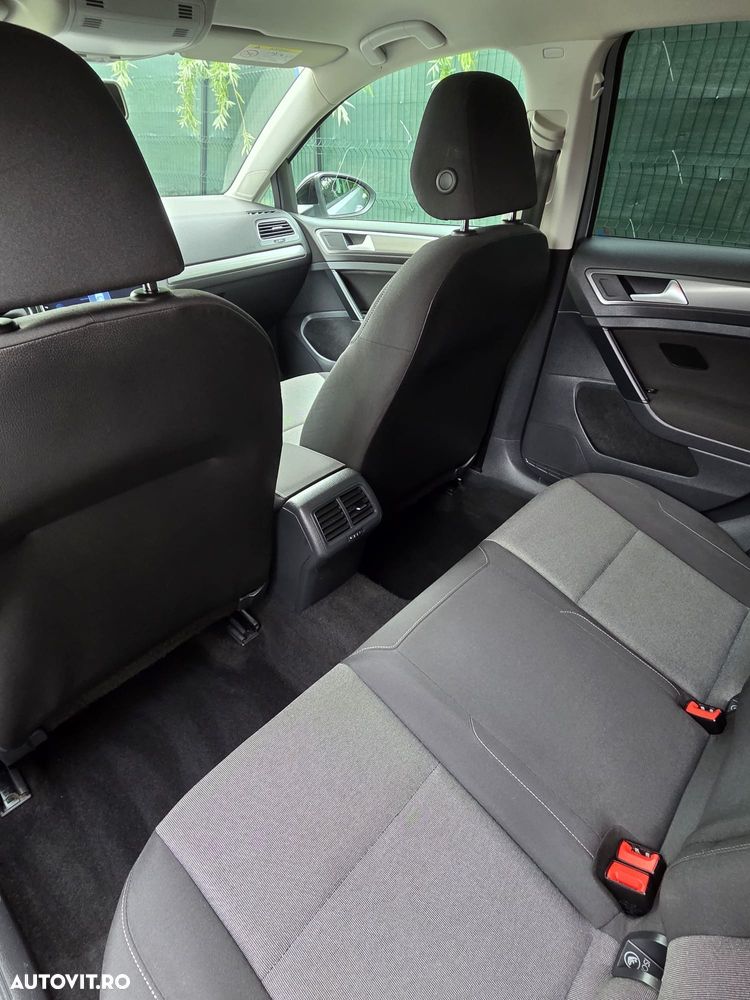 Volkswagen Golf 1.6 TDI DPF BlueMotion Technology Comfortline - 4