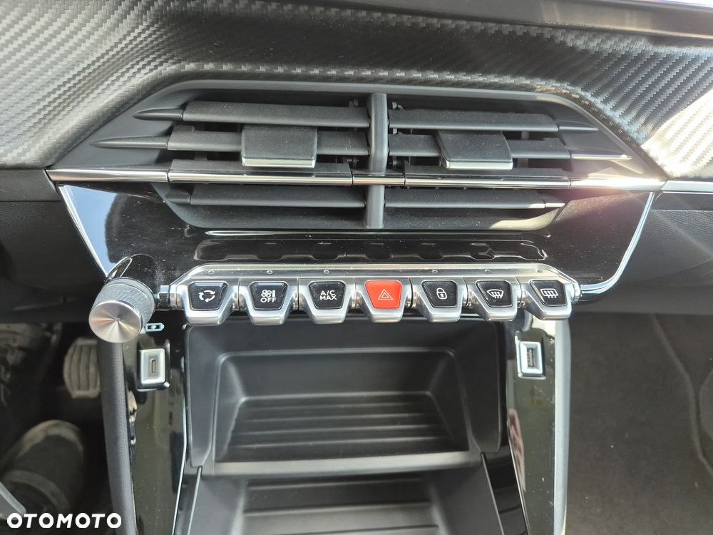 Peugeot 208 PureTech 75 Allure - 24