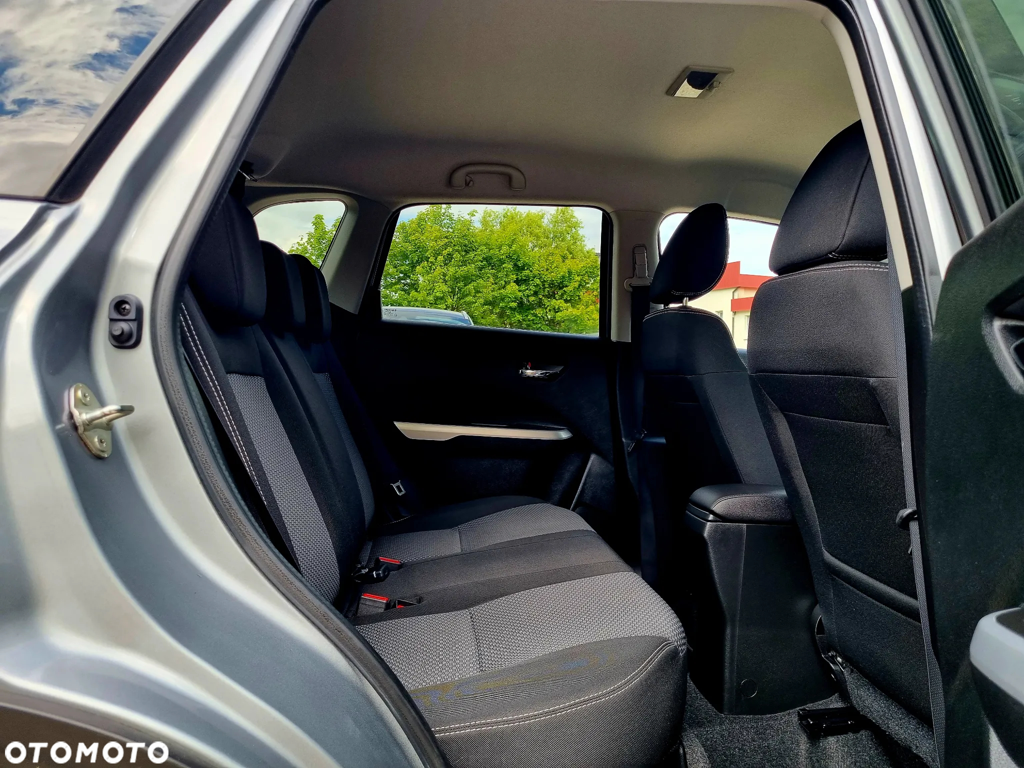Suzuki Vitara 1.6 Comfort 2WD - 12