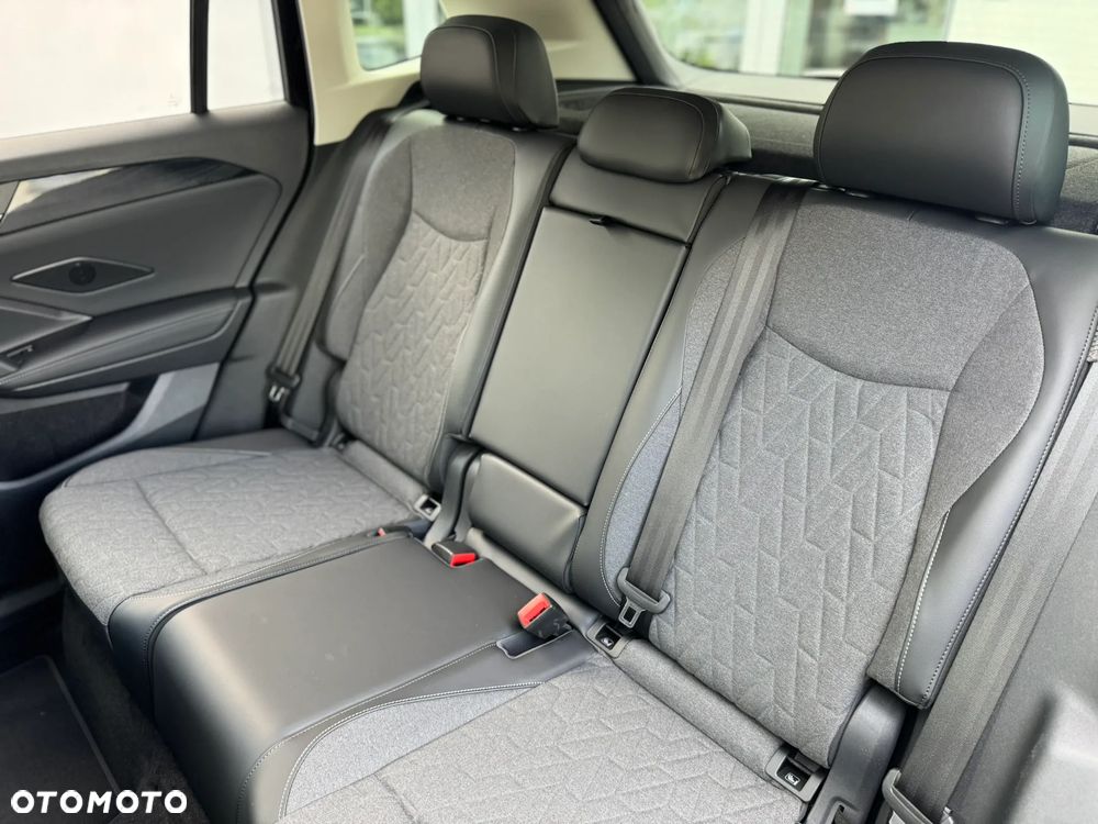 Volkswagen Tiguan 1.5 eTSI Life Plus DSG - 25