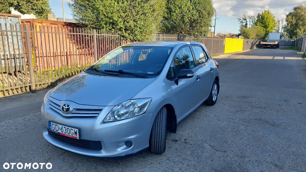 Toyota Auris 1.33 VVT-i Terra - 3