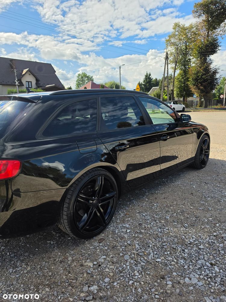 Audi A4 Avant - 11