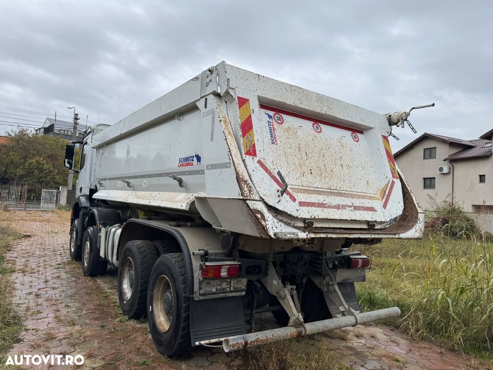 Mercedes-Benz Arocs - 10