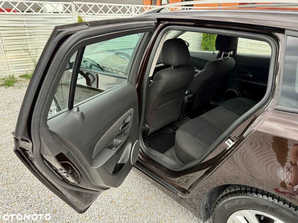 Chevrolet Cruze 1.4 T LT - 35