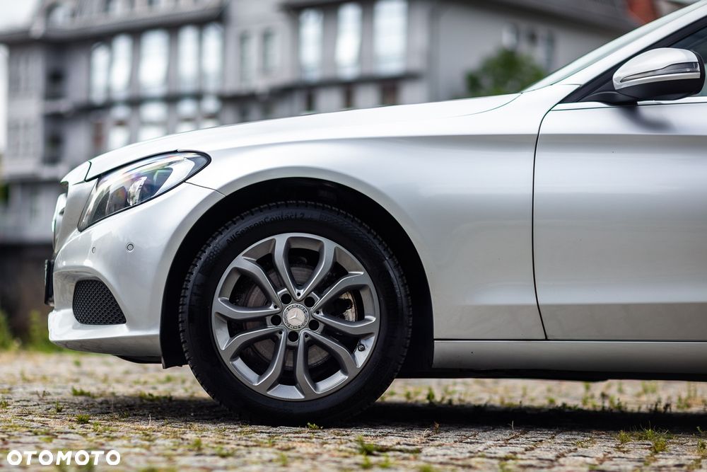 Mercedes-Benz Klasa C 200 d 7G-TRONIC - 17