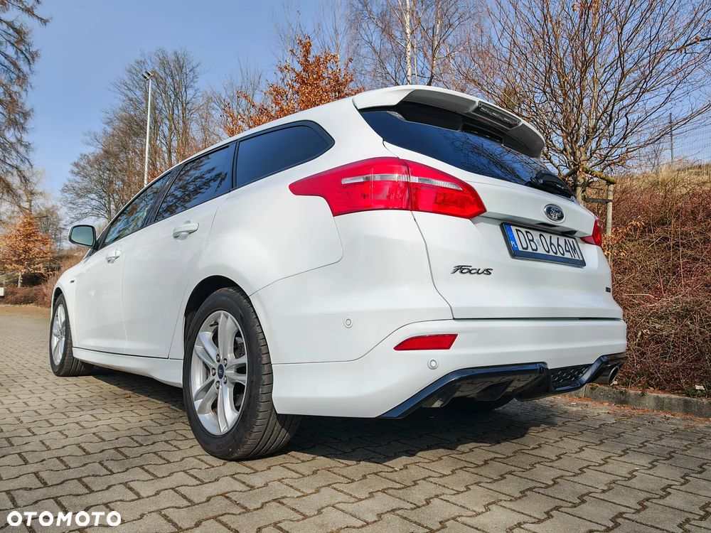 Ford Focus 1.5 EcoBoost STart-Stopp-System ST-LINE - 12